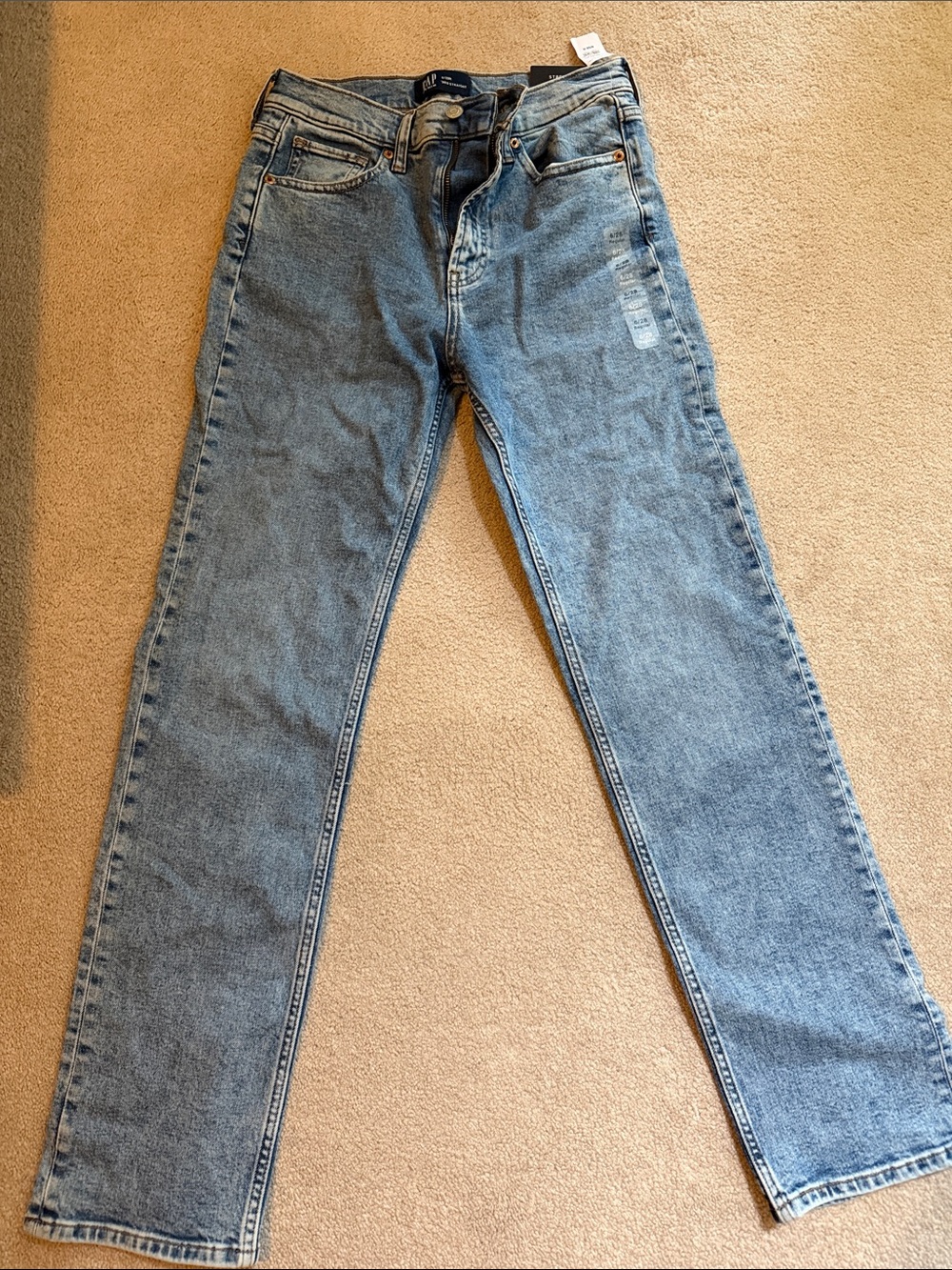 GAP Men's Medium Wash Straight Jeans